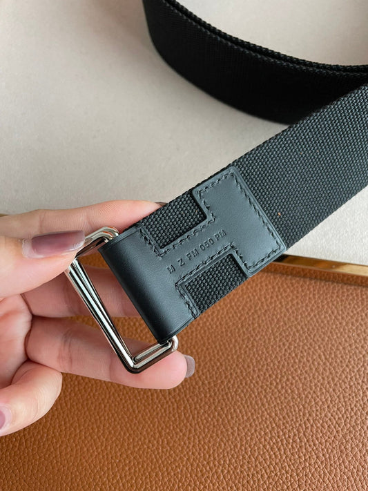 4.0CM BLACK TEXTILE BLACK LEATHER H BELT