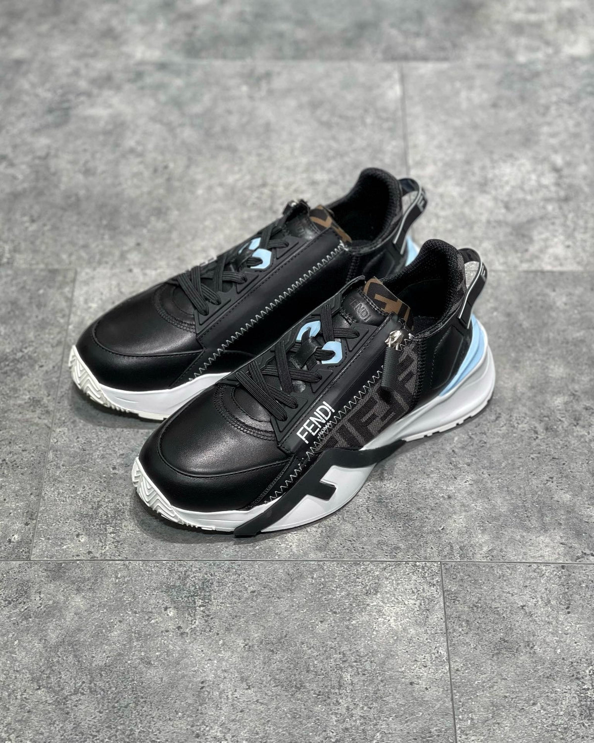 FEN Sneakers
