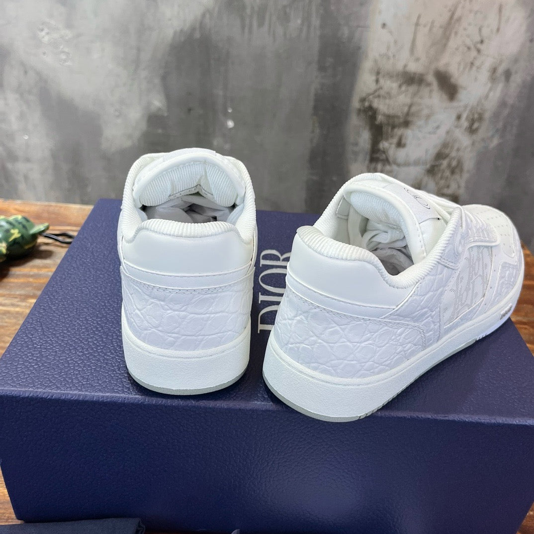 DIO Sneakers