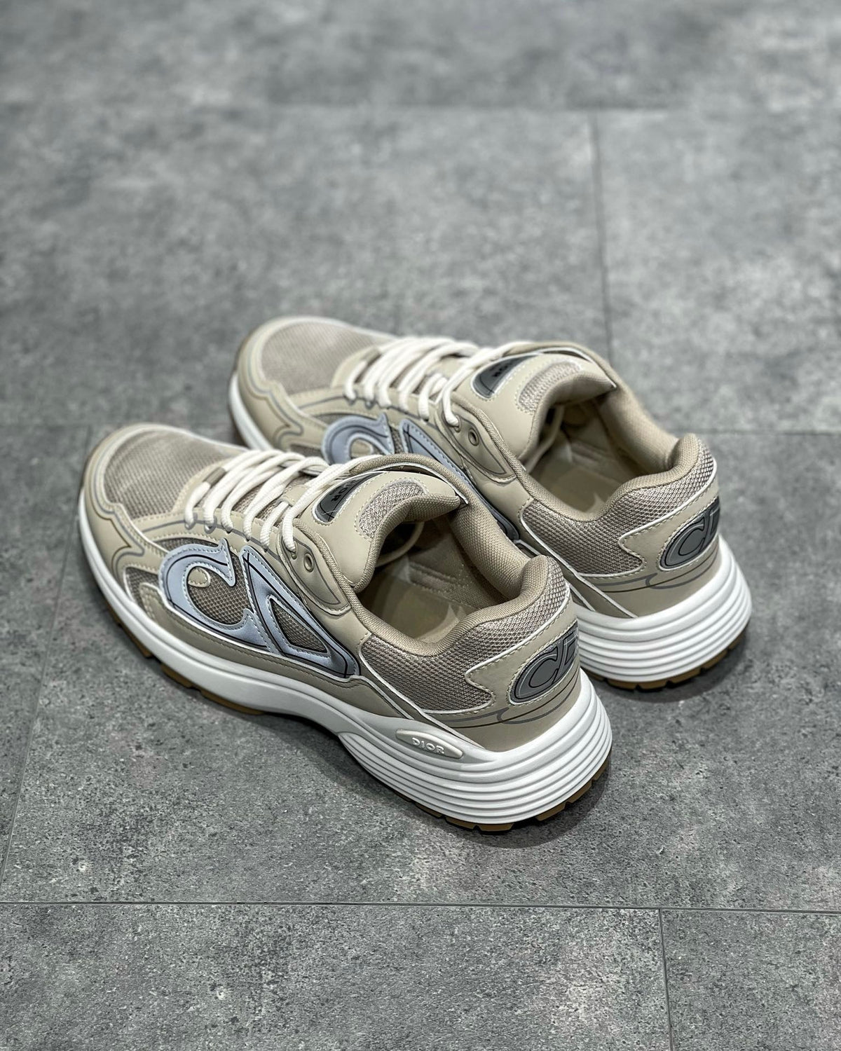 DIO Sneakers