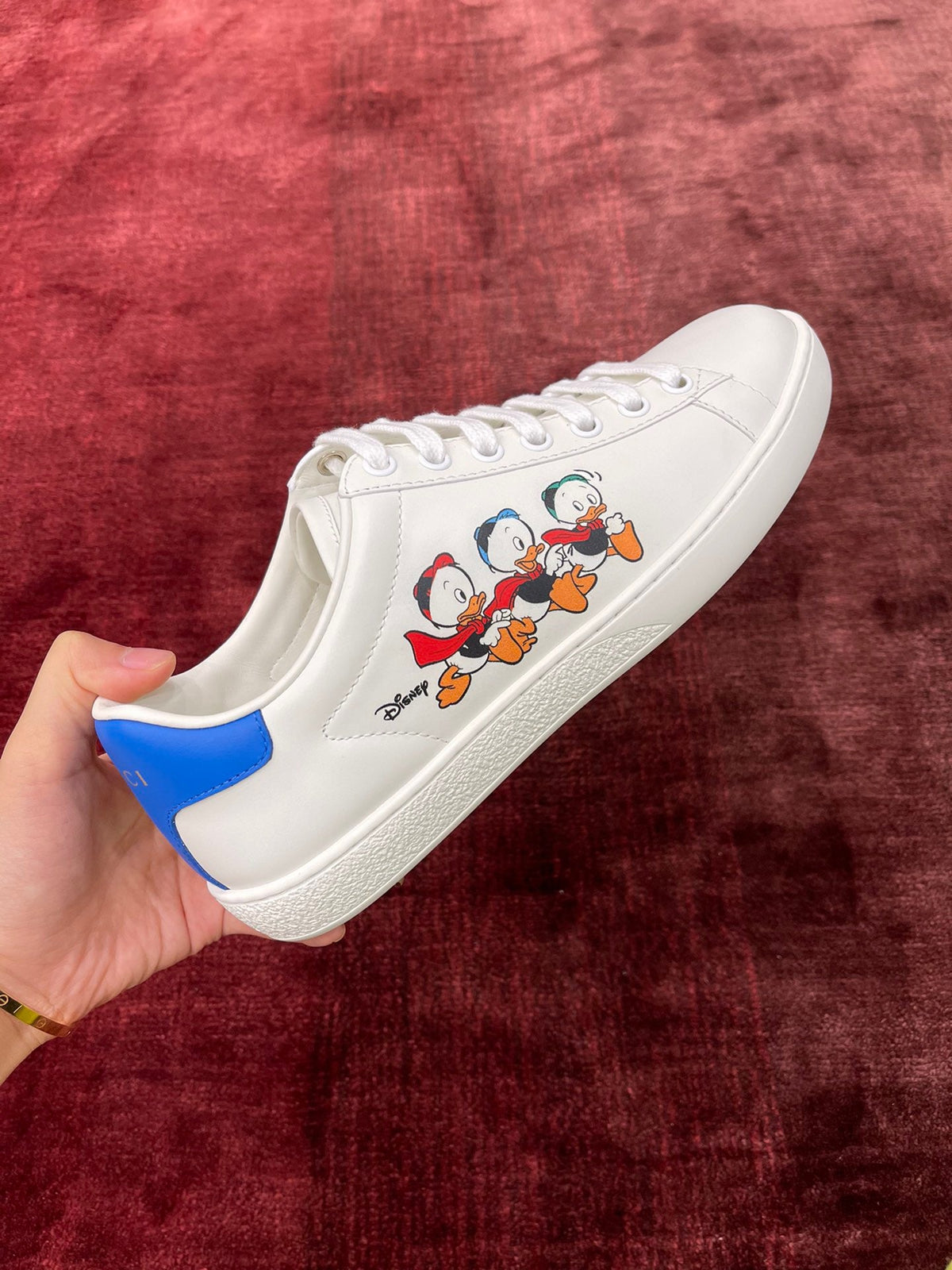 Sneakers & Shoes