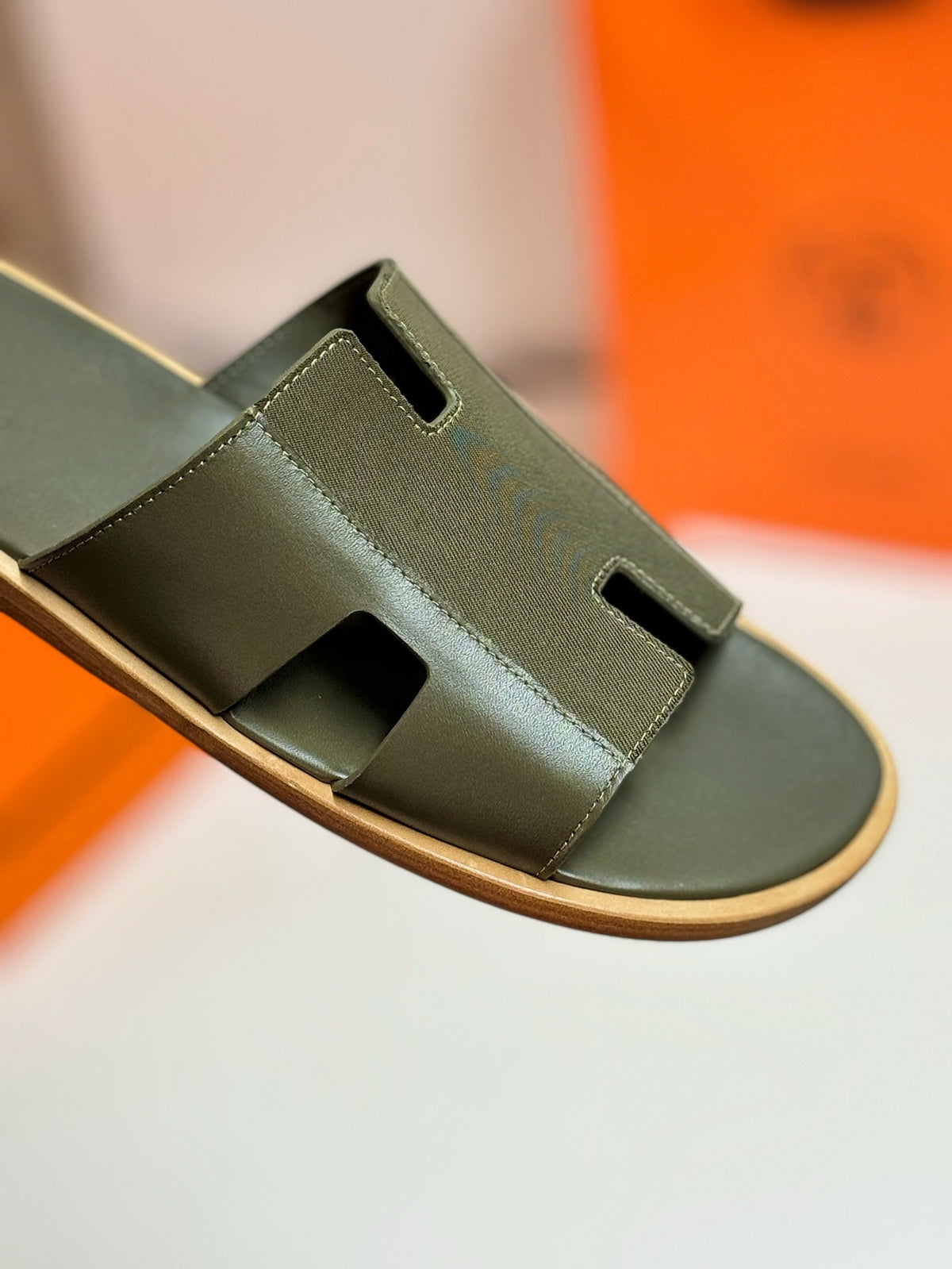IZMIR SANDAL MOSS LAMBSKIN